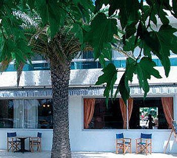 Le Galion Hotel Et Restaurant Canet Plage - Logis كانيه المظهر الخارجي الصورة